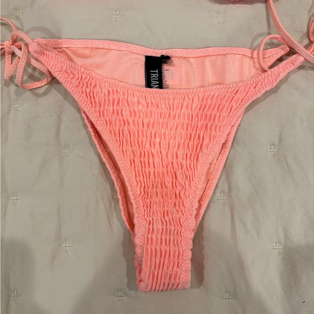 Triangl Vinca Pink Lemonade XS top and SMALL bottom - Picture 4 of 9